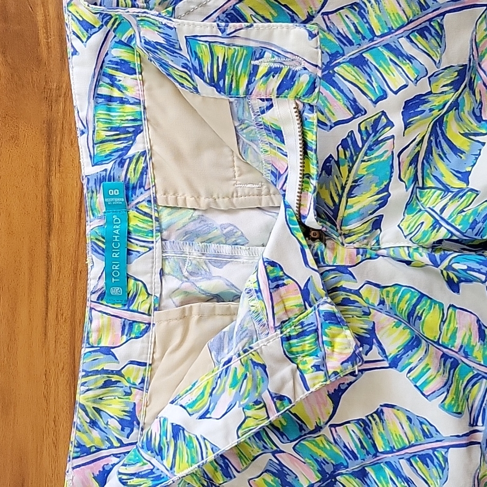 TORI RICHARD Shorts - Picture 3 of 3